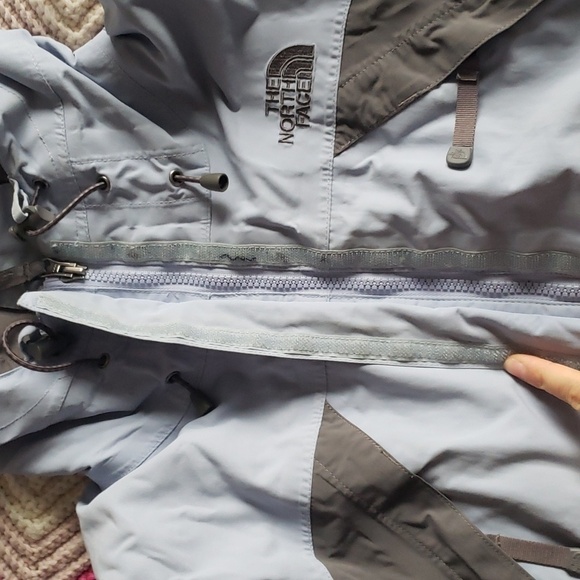 North Face women's Blue Hyvent Vented Hooded Rain Snow Skirt Lined Jacket medium - Picture 8 of 16